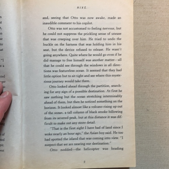 📚2/$6 H.I.V.E. #1: Higher Institute of Villainous - Picture 11 of 11